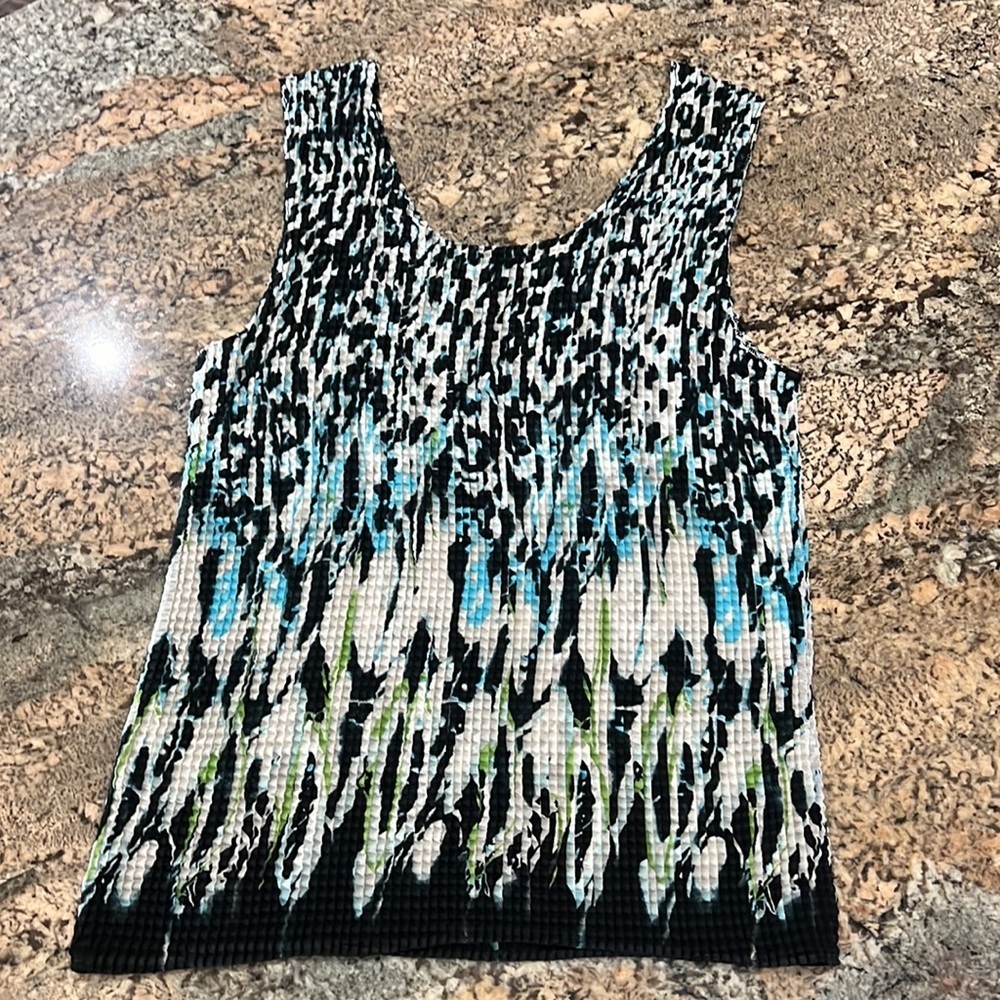 Pretty Blouse - Picture 4 of 5